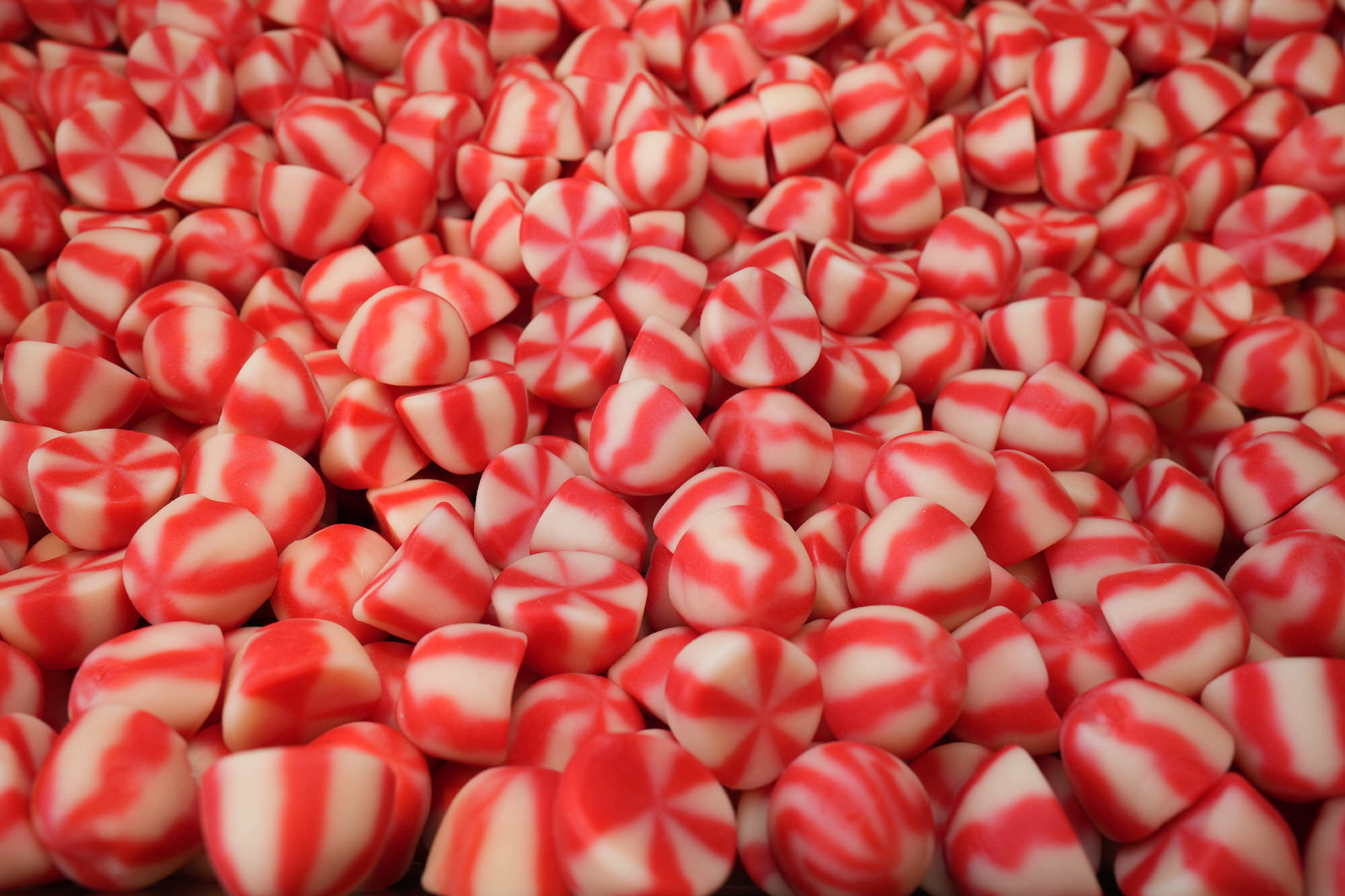 Strawberry & Cream Kisses