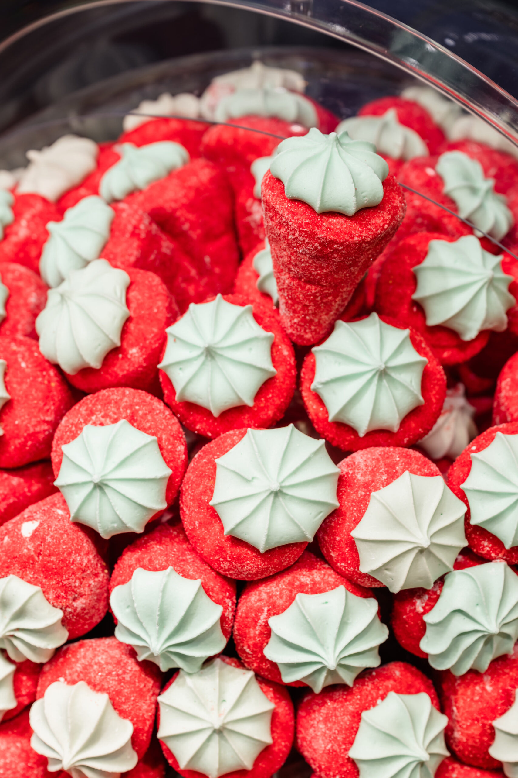 Giant Strawberry Merengues